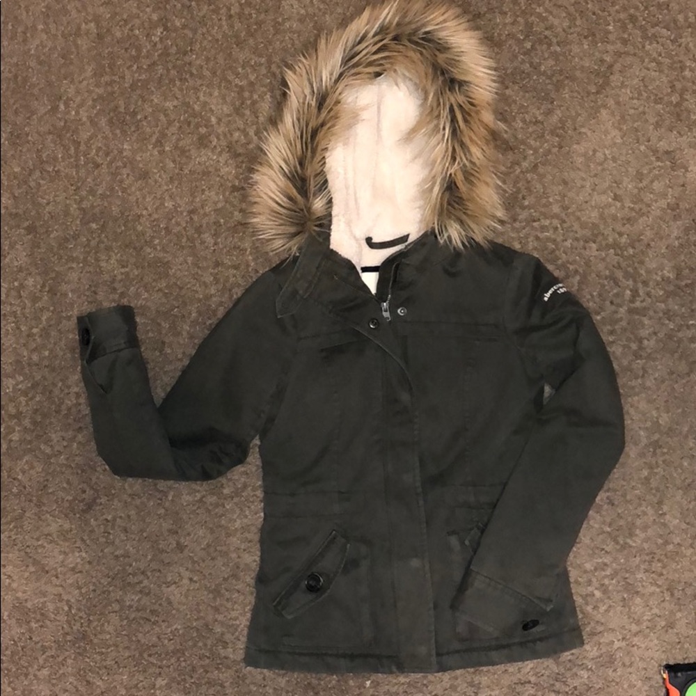 Abercrombie KIDS Sherpa-Lined Fur-Trim Jacket MED